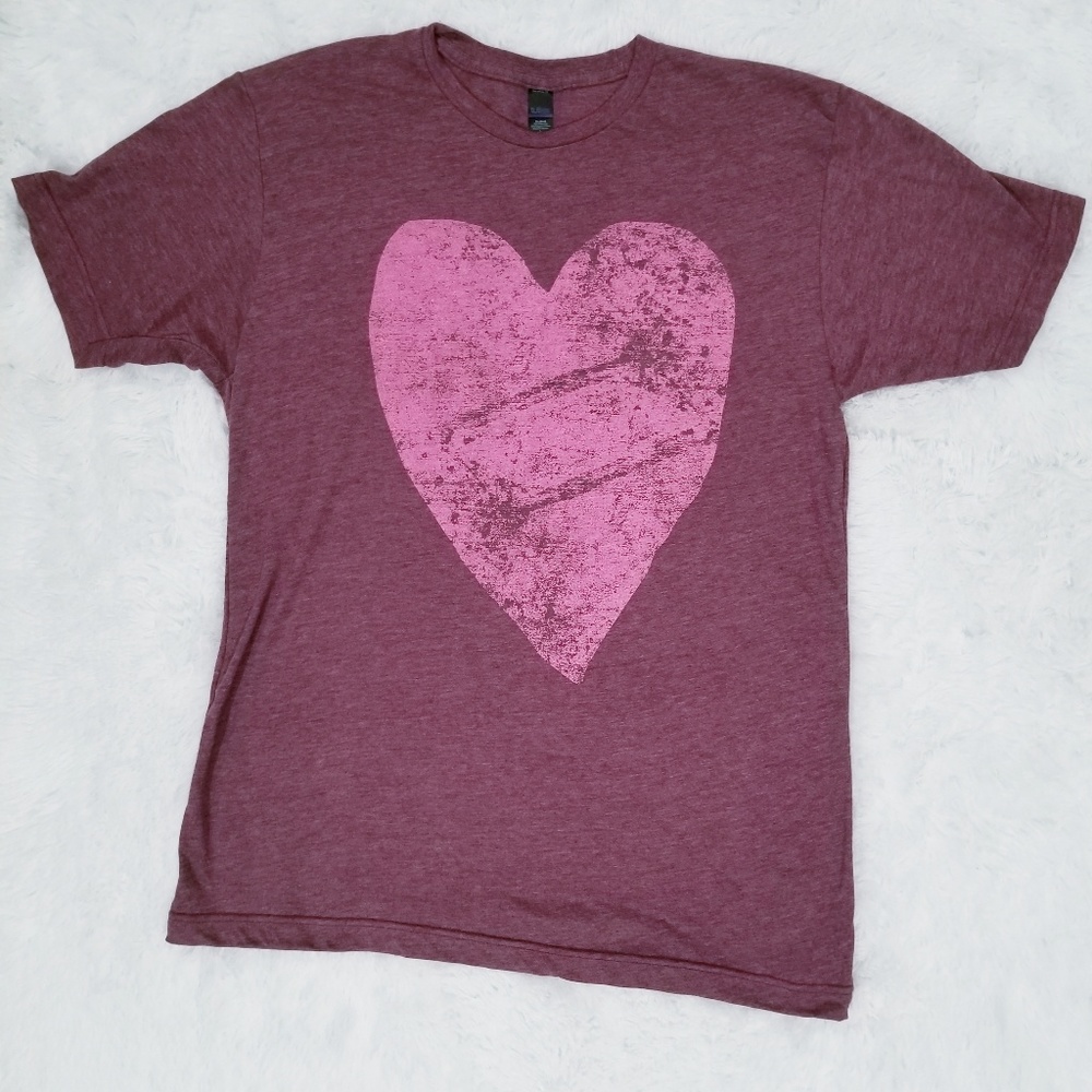 Heart tee